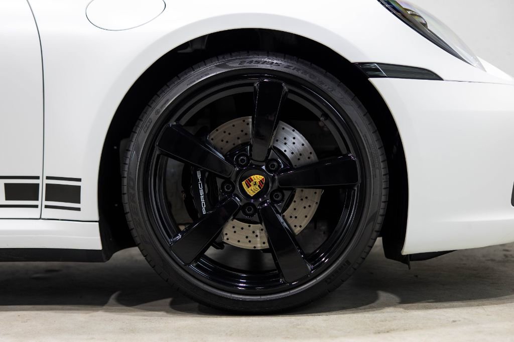 Used 2024 Porsche 911 Carrera S image 39