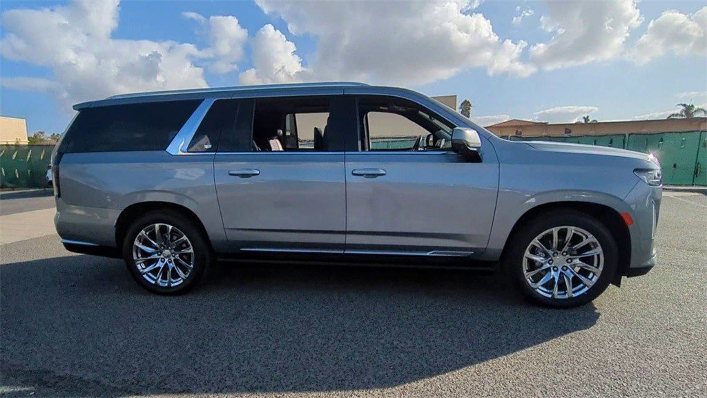 Certified 2023 Cadillac Escalade ESV Premium Luxury Platinum w/ LPO, Radiant Package image 9