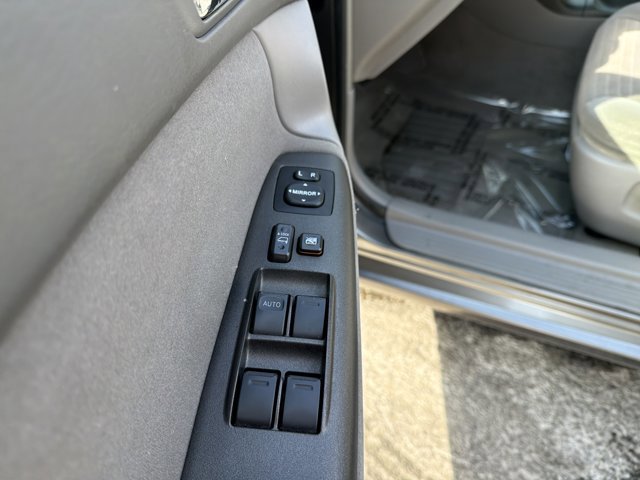 Used 2006 Toyota Camry LE image 10