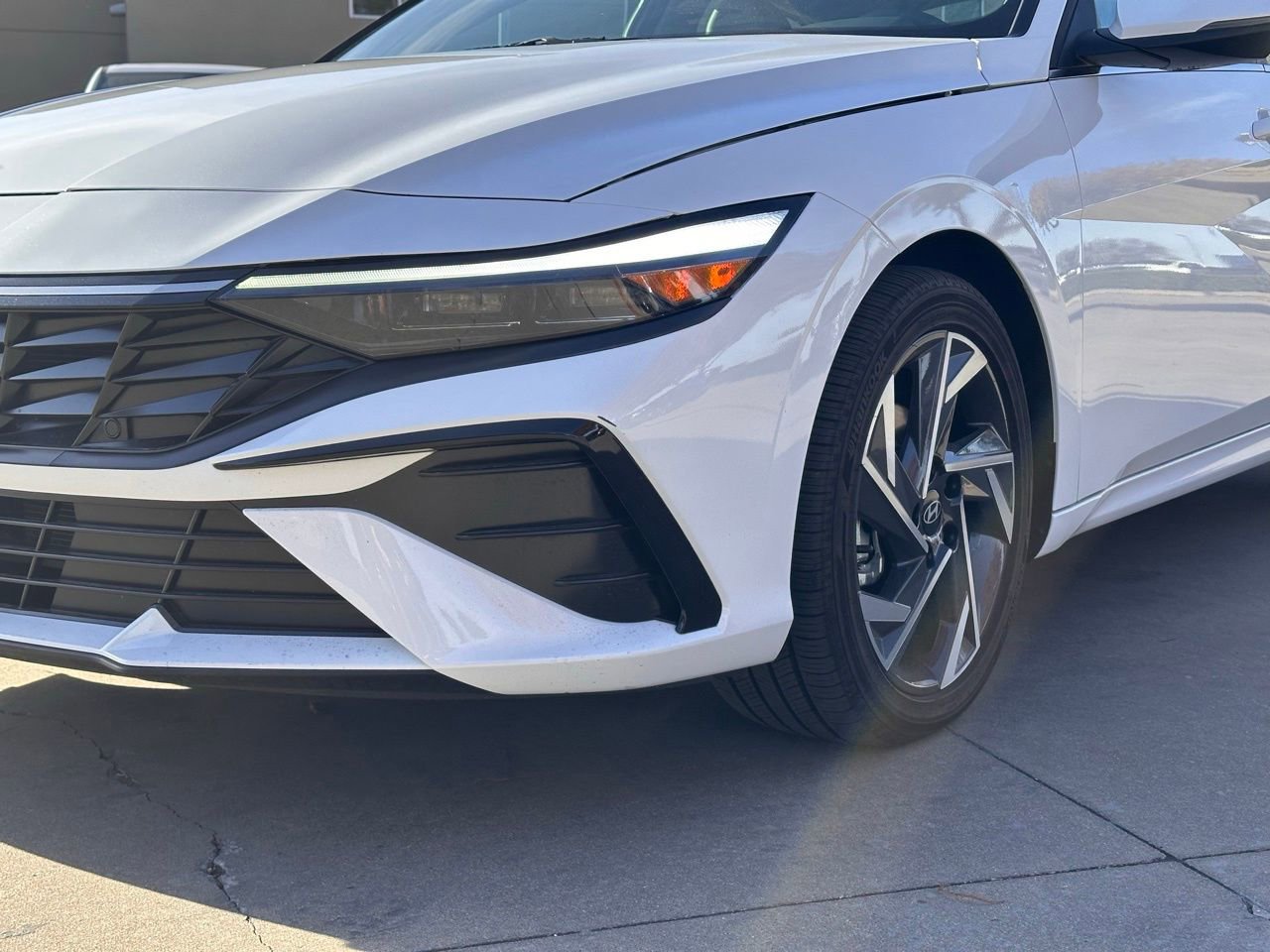 Certified 2025 Hyundai Elantra Limited image 7