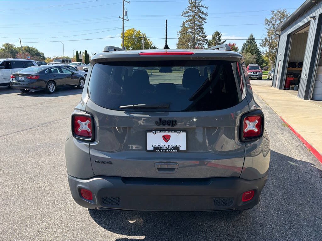 Used 2020 Jeep Renegade Altitude AWD/4WD image 4