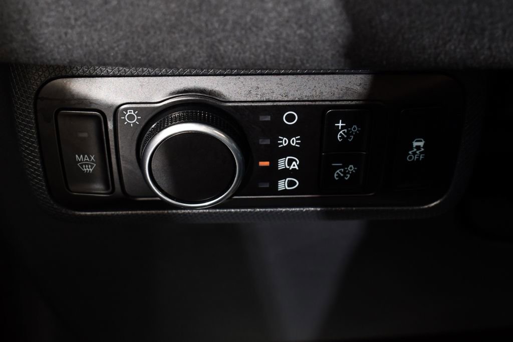 Used 2025 Ford Mustang Mach-E GT image 28