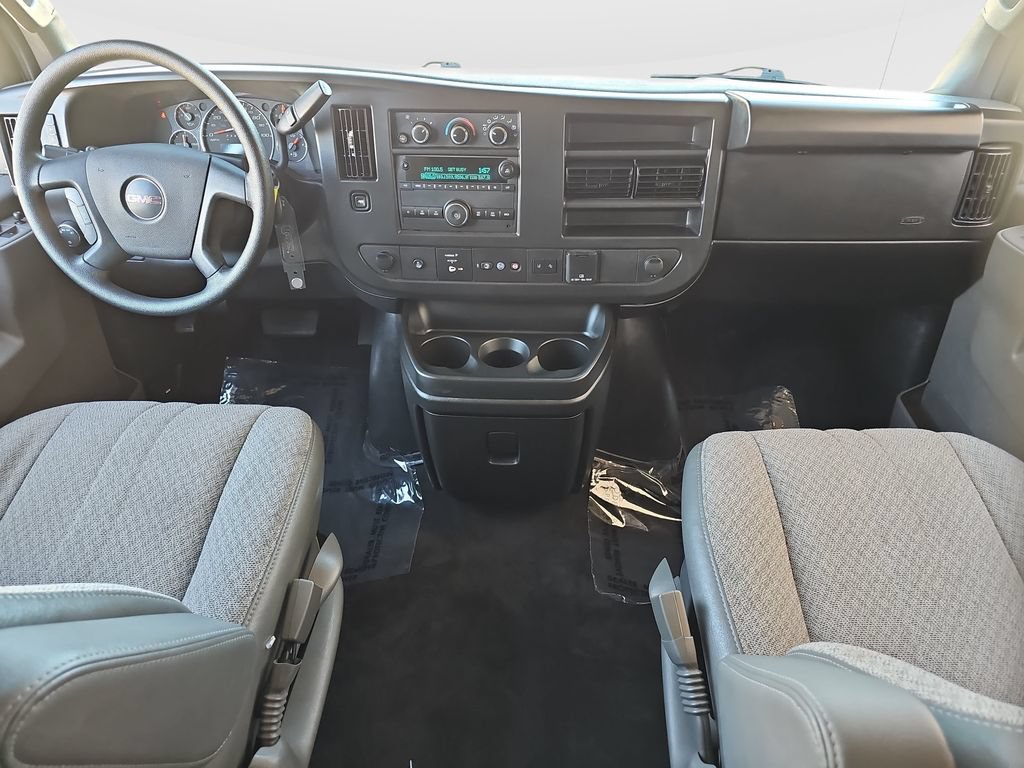 Used 2025 GMC Savana 3500 LT w/ LT Preferred Equipment Group RWD image 18