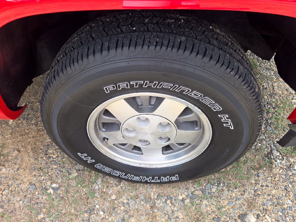 Used 1992 Chevrolet Silverado 1500 2WD Regular Cab image 24