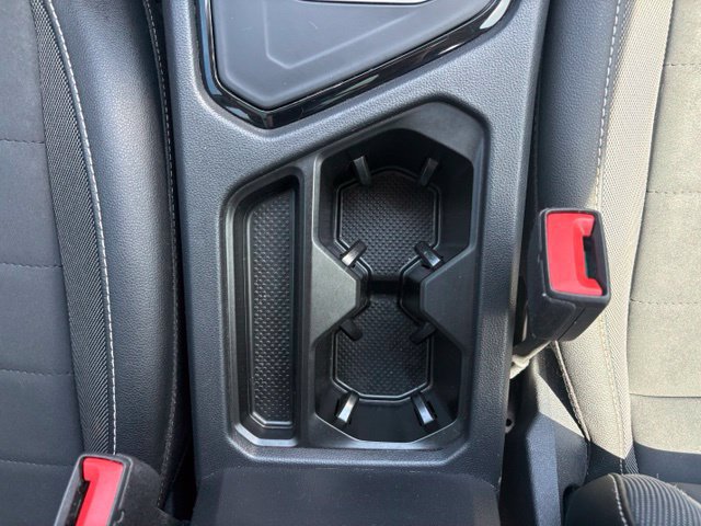 Used 2023 Volkswagen Taos SE w/ Panoramic Sunroof Package FWD image 24