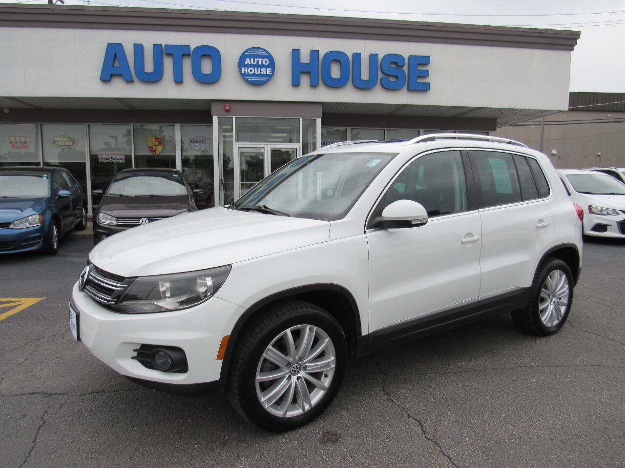 Used 2015 Volkswagen Tiguan SEL AWD/4WD image 6