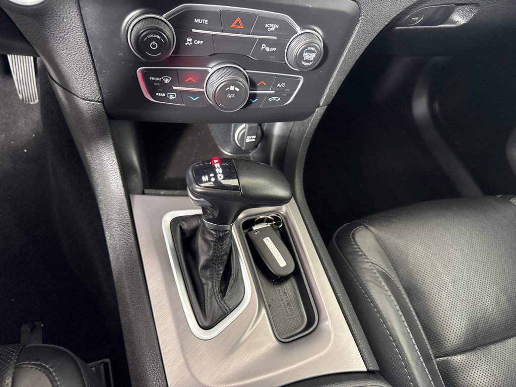 Used 2022 Dodge Charger SXT w/ Leather Interior Group image 21