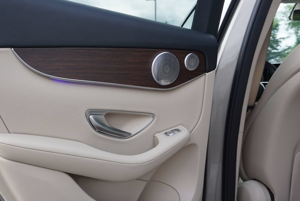 Certified 2020 Mercedes-Benz GLC 300 4MATIC image 38