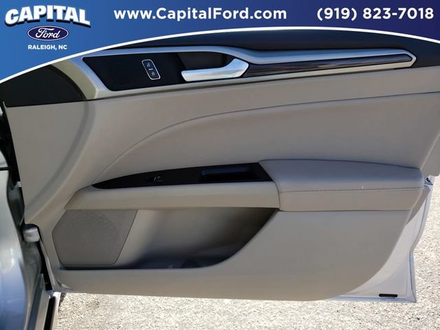 Used 2019 Ford Fusion SEL FWD image 42