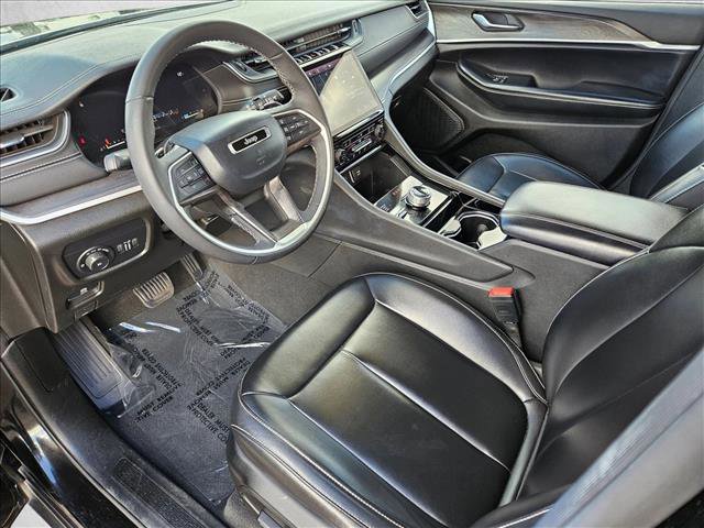 Used 2023 Jeep Grand Cherokee L Limited image 9