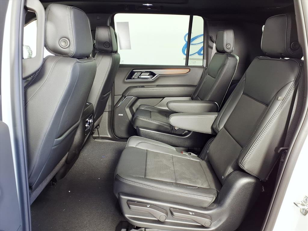 New 2026 GMC Yukon XL Denali w/ Sun & Power Step Package image 19