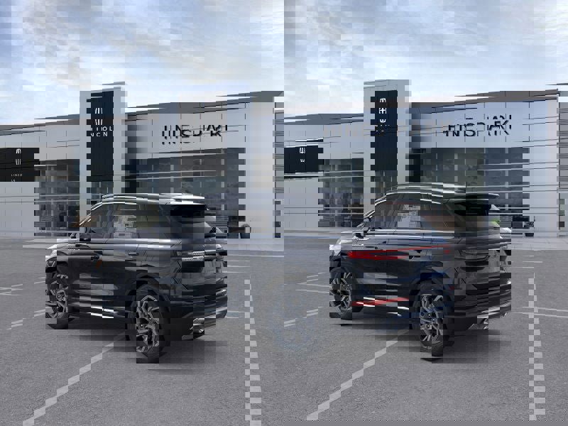 New 2026 Lincoln Corsair Premiere image 4