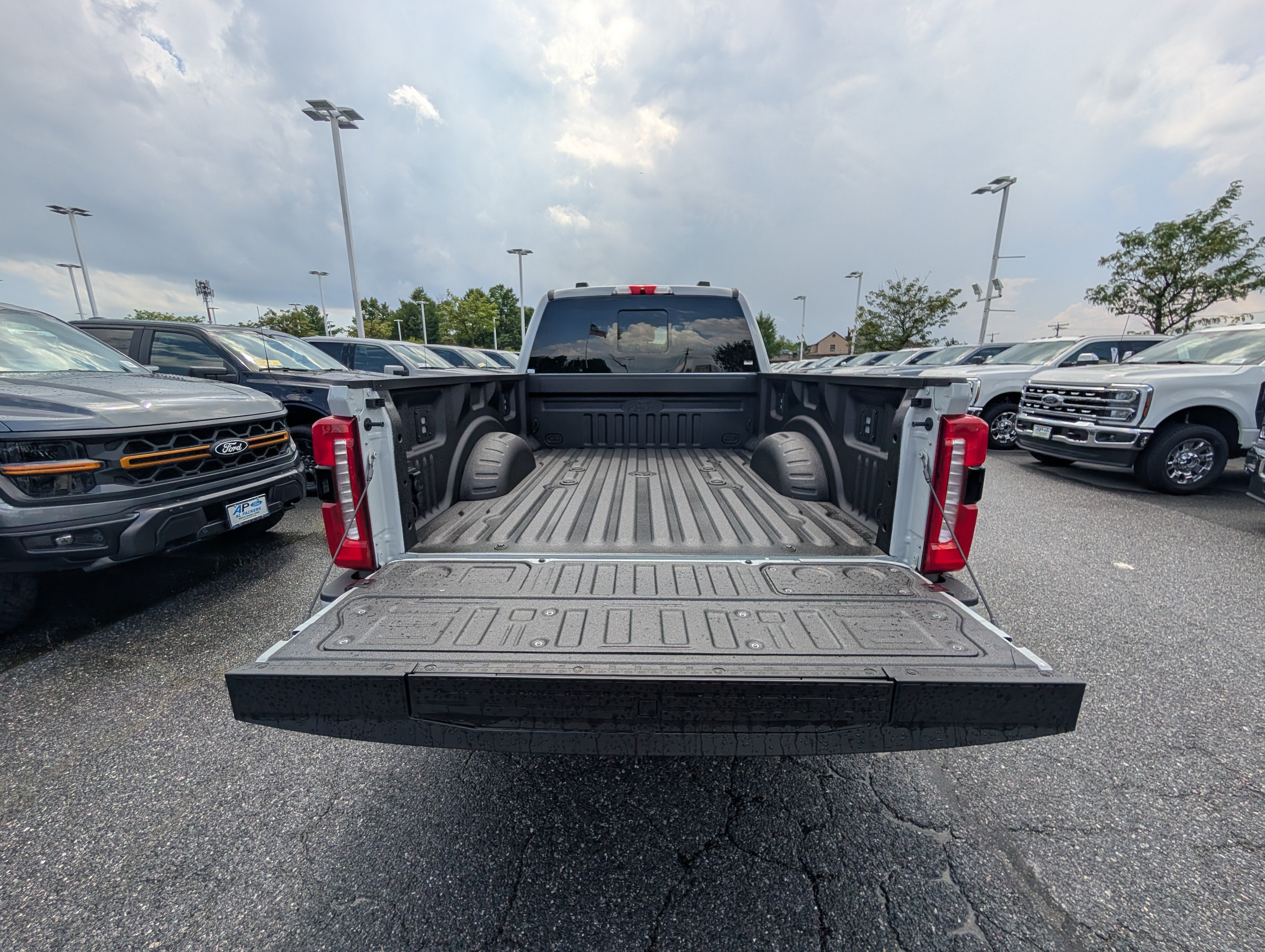 New 2026 Ford F250 Lariat w/ Black Appearance Package AWD/4WD image 8