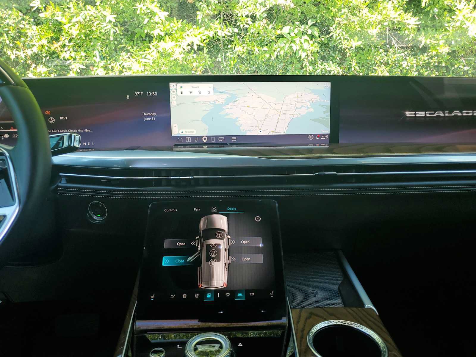 Used 2025 Cadillac Escalade Sport Platinum AWD/4WD image 18