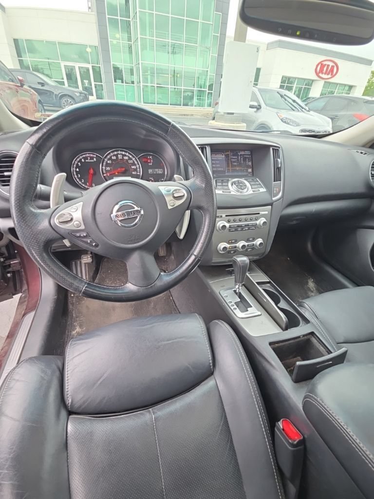 Used 2014 Nissan Maxima 3.5 SV w/ Sport Package FWD image 2