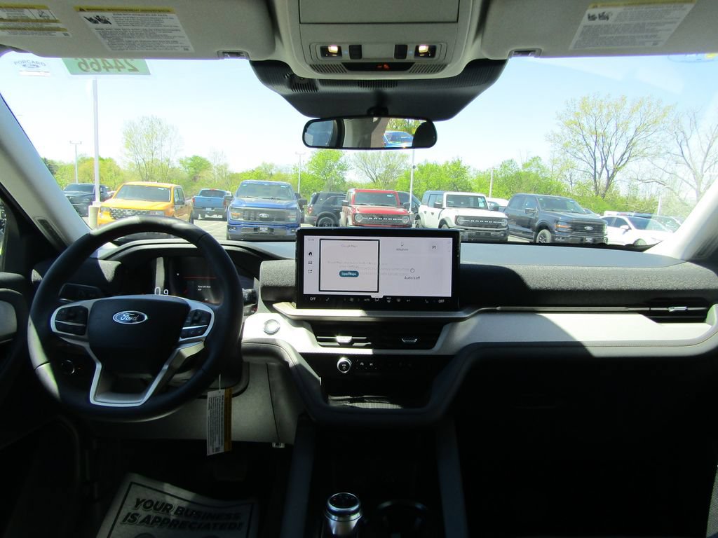 New 2026 Ford Explorer Active AWD/4WD image 16