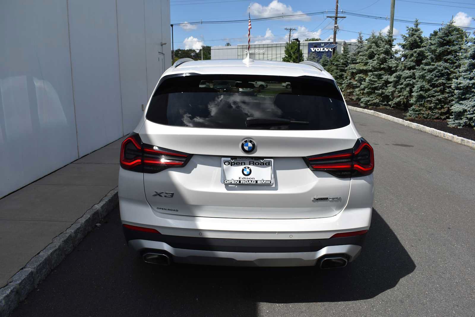 Used 2023 BMW X3 xDrive30i w/ Premium Package AWD/4WD image 5