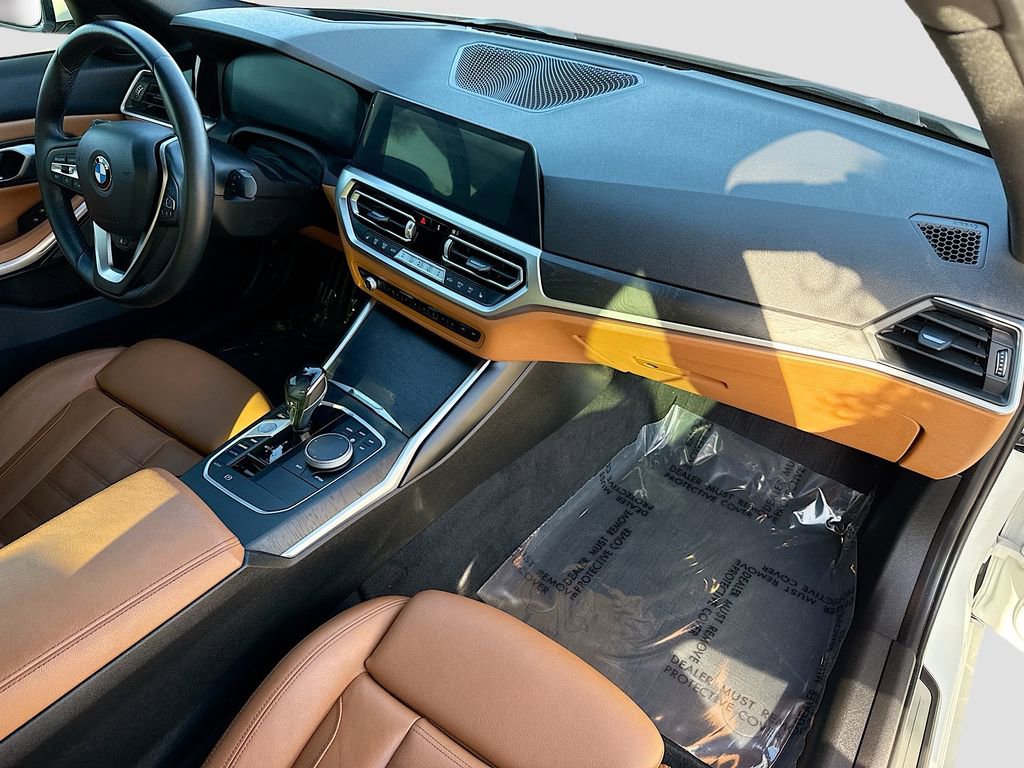 Used 2021 BMW 330i Sedan w/ Executive Package image 15