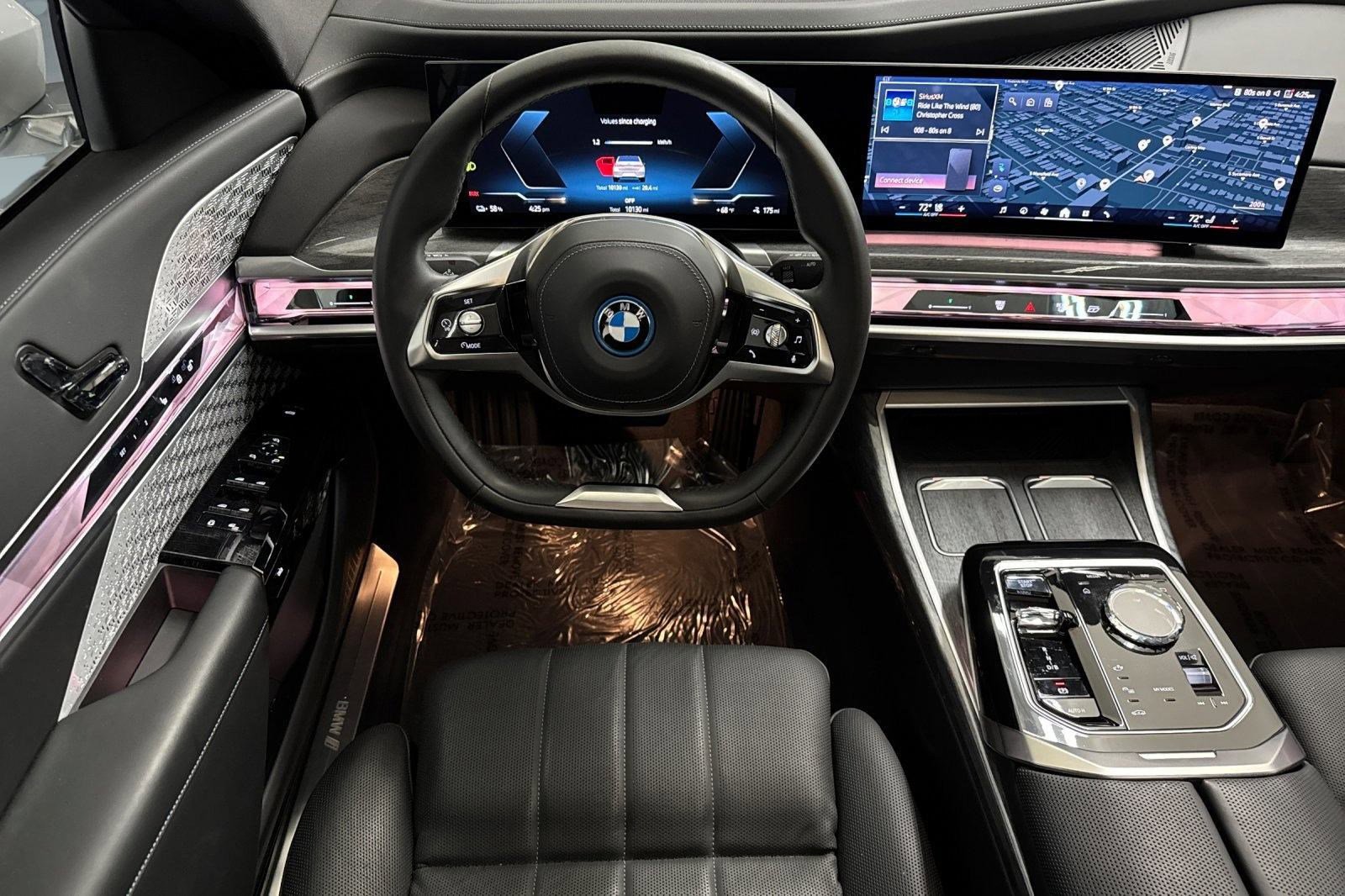 Used 2023 BMW i7 xDrive60 image 29