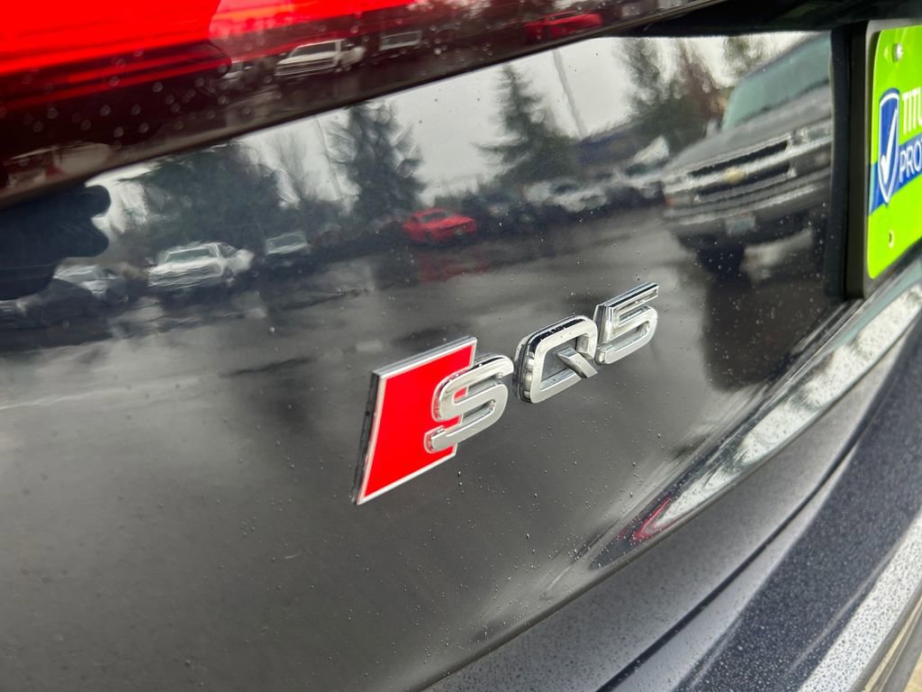 Used 2016 Audi SQ5 Premium Plus w/ Technology Package image 32