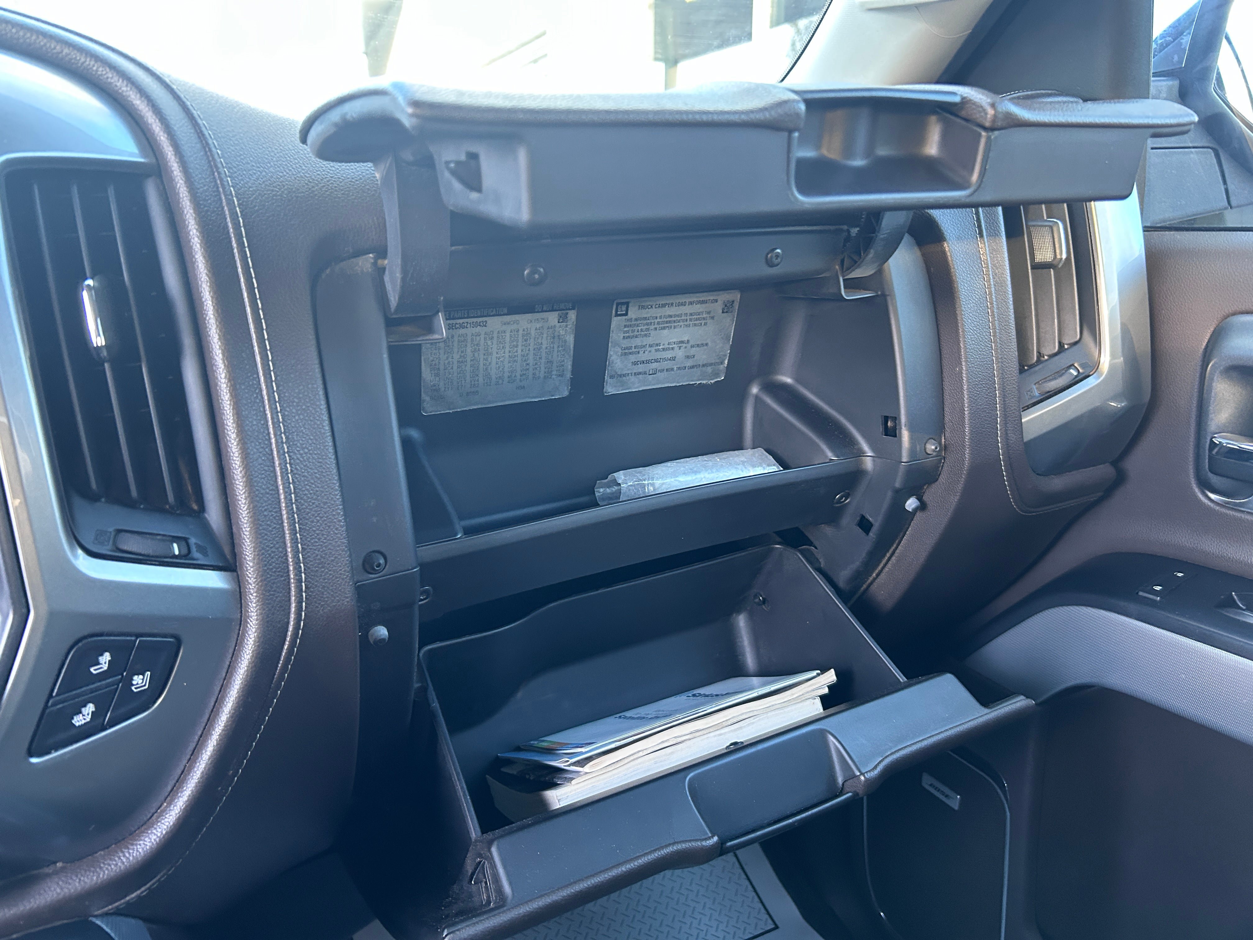 Used 2016 Chevrolet Silverado 1500 LTZ Z71 w/ LTZ Plus Package AWD/4WD image 25