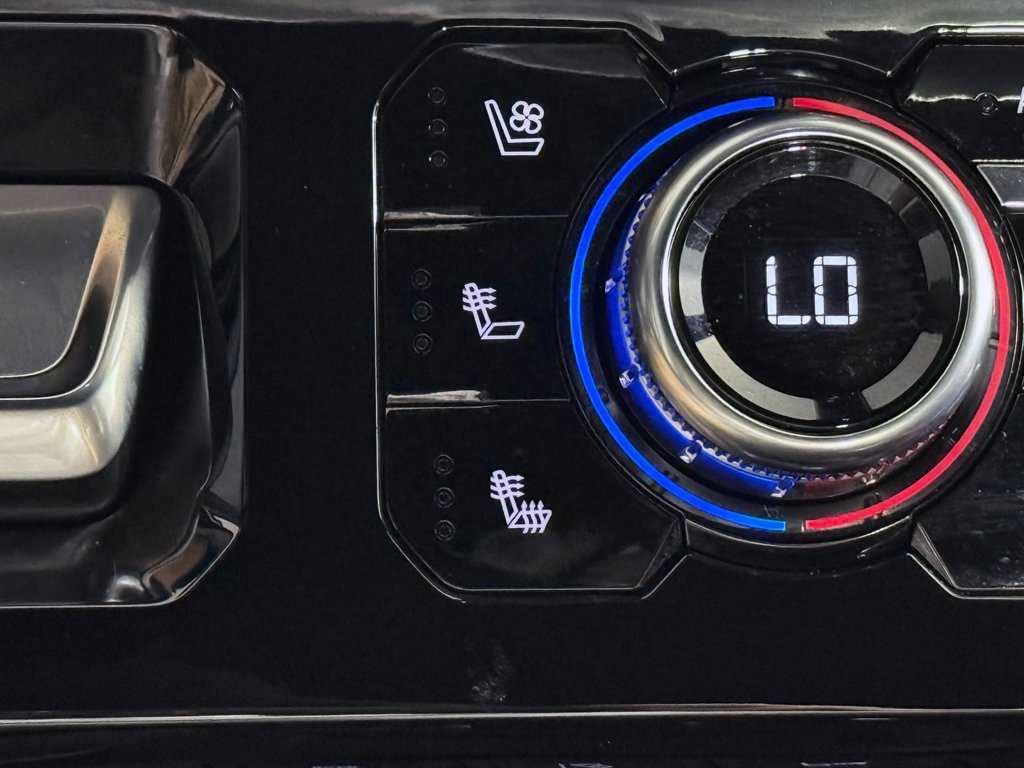 Used 2024 GMC Sierra 3500 Denali Ultimate image 45