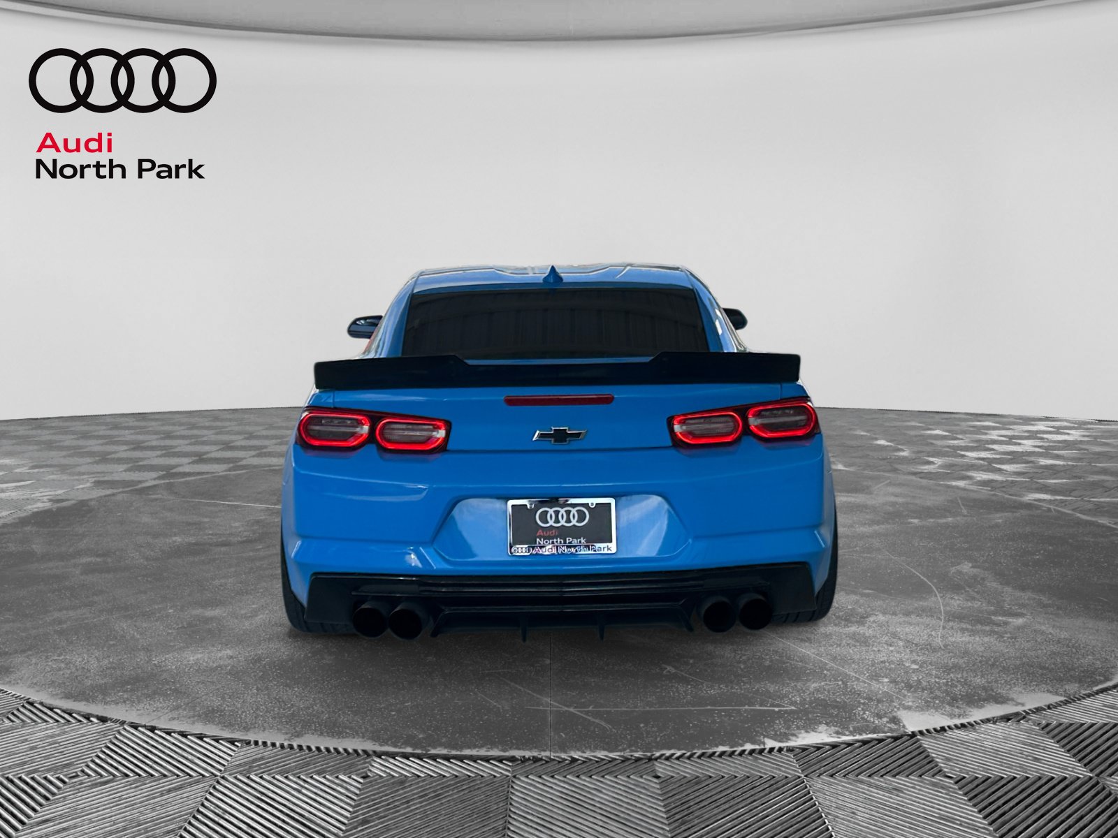 Used 2023 Chevrolet Camaro LT w/ Technology Package RWD image 4