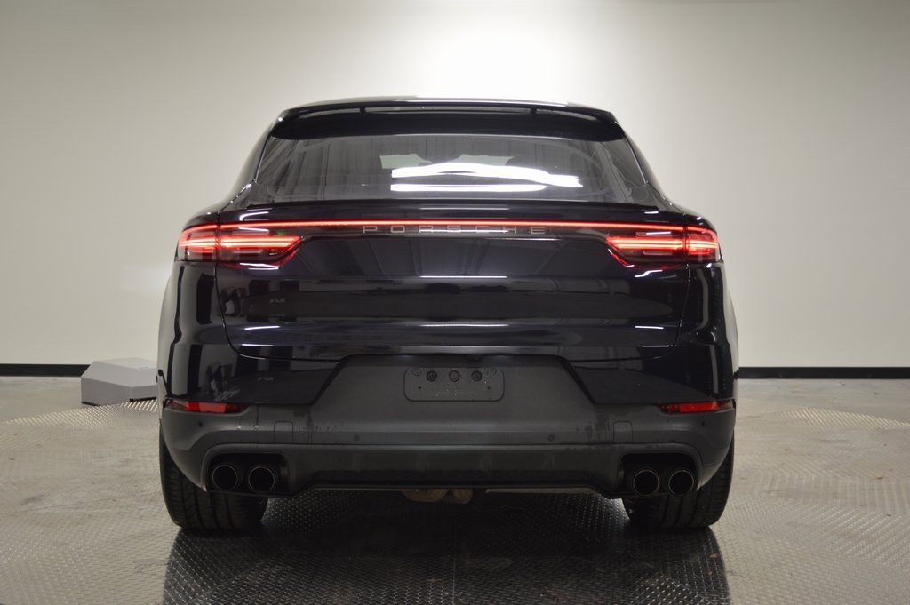 Certified 2023 Porsche Cayenne Platinum Edition image 6