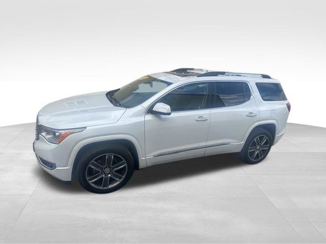 Used 2018 GMC Acadia Denali w/ Technology Package FWD image 2
