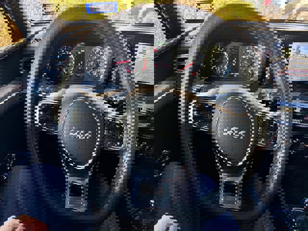 Used 2023 Kia K5 GT-Line image 12