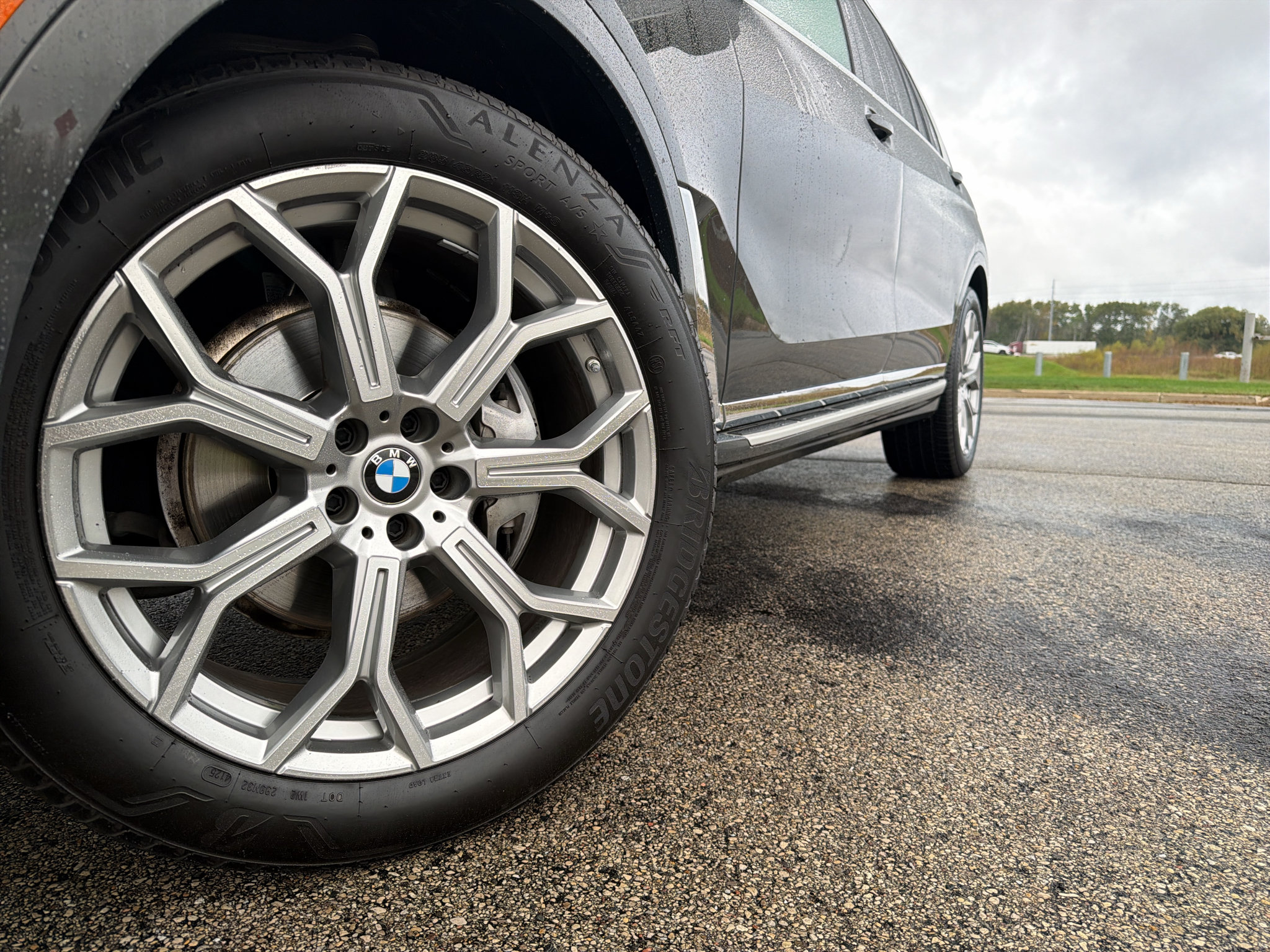 Used 2022 BMW X7 xDrive40i w/ Executive Package AWD/4WD image 9