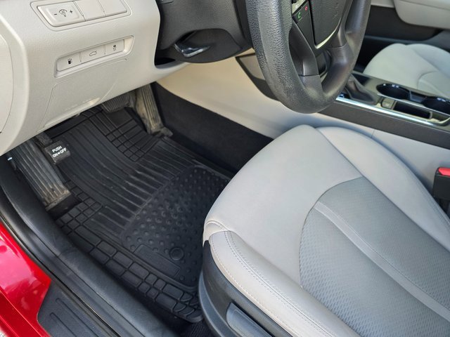 Used 2017 Hyundai Sonata SE image 15