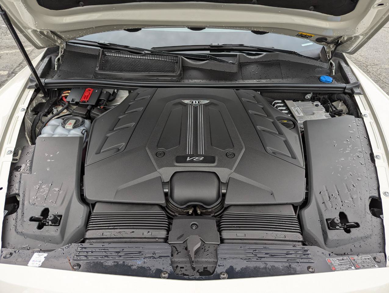 Used 2020 Bentley Bentayga AWD/4WD image 48