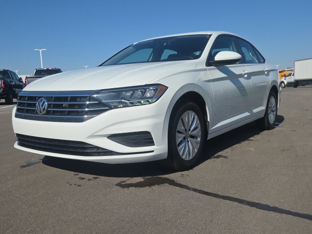 Used 2020 Volkswagen Jetta S w/ Driver Assistance Package FWD image 2