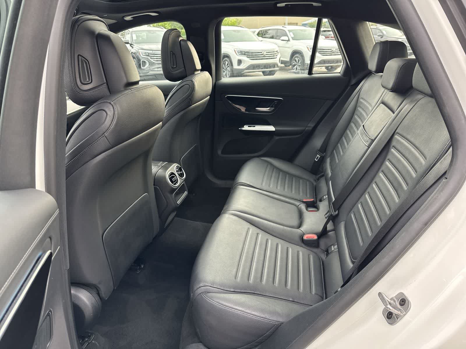 Used 2025 Mercedes-Benz GLC 43 AMG 4MATIC image 26