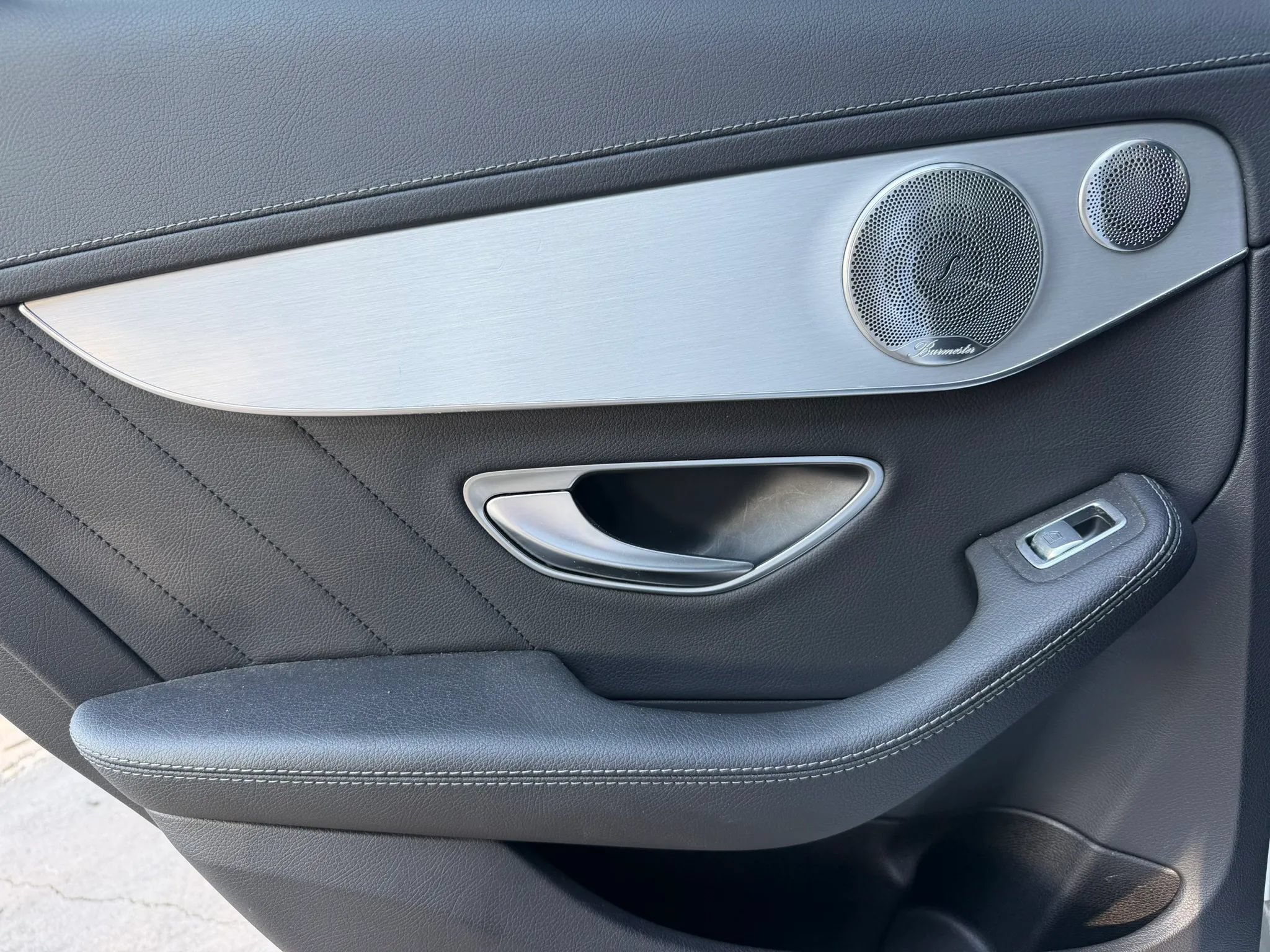 Used 2015 Mercedes-Benz C 300 4MATIC Sedan image 11