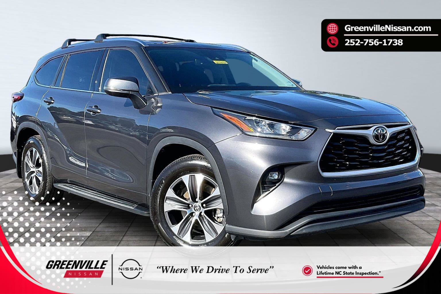 Used 2020 Toyota Highlander XLE AWD/4WD image 1