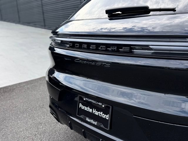Used 2026 Porsche Cayenne GTS AWD/4WD image 38