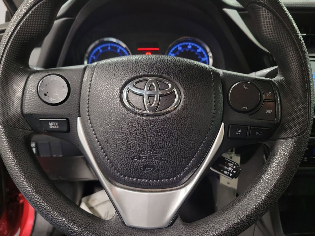 Used 2018 Toyota Corolla LE w/ Carpet Mat Package (TMS) image 17