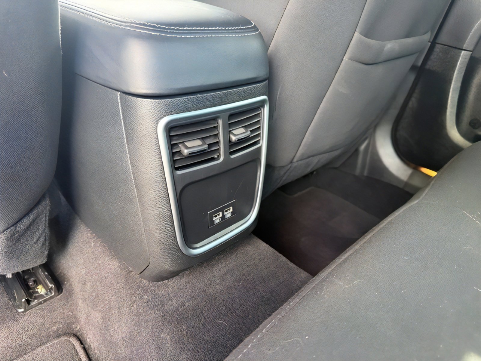 Used 2023 Dodge Charger SXT image 28