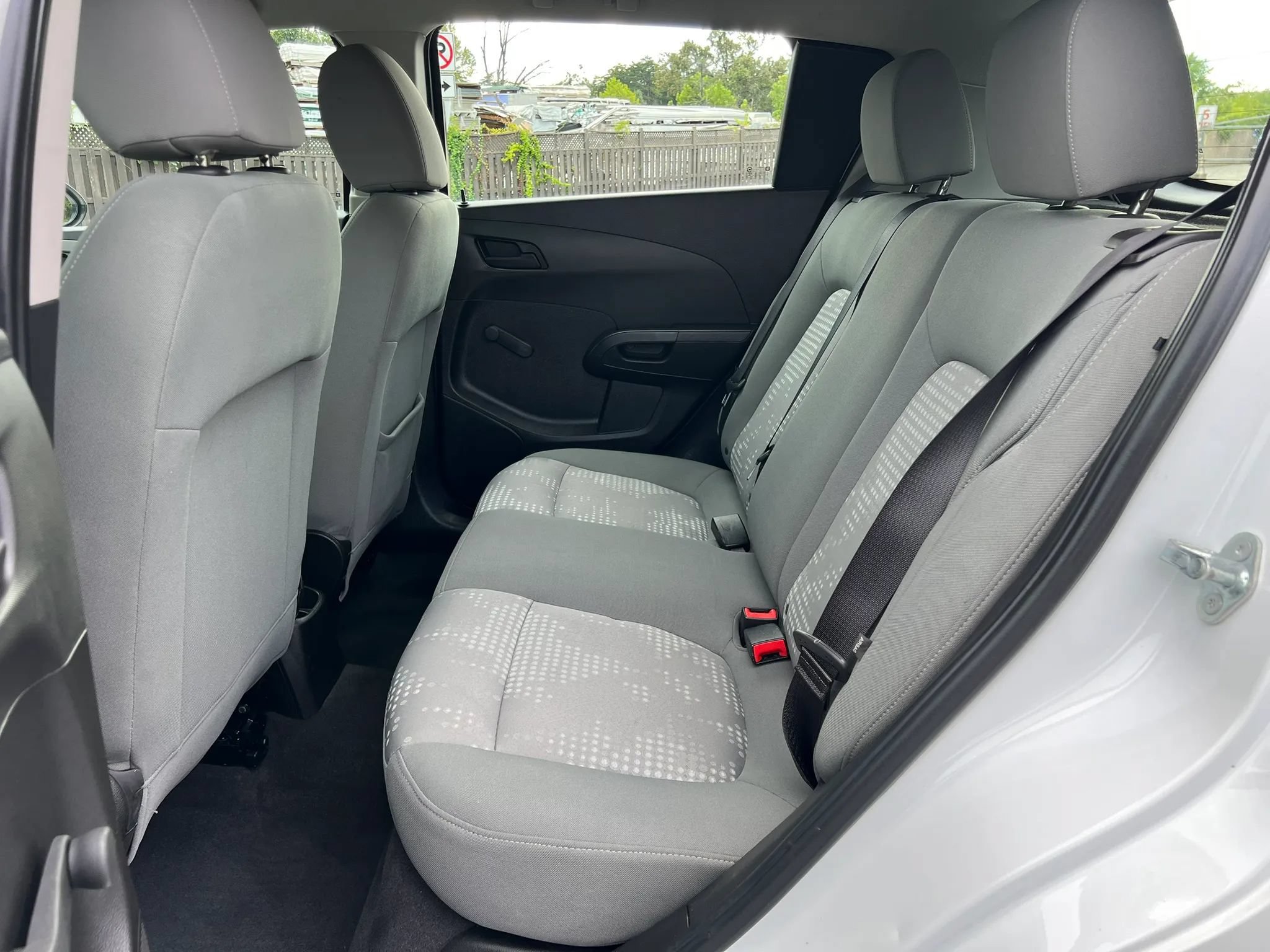Used 2017 Chevrolet Sonic LT FWD image 18