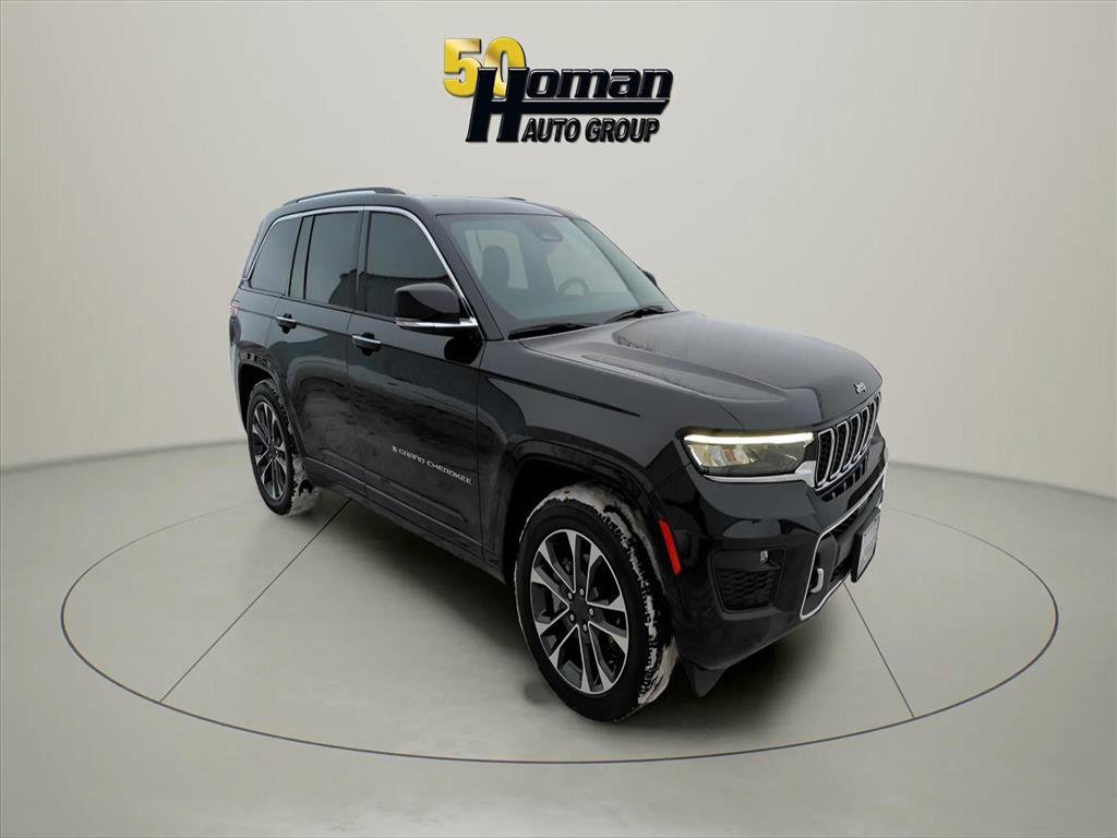 Used 2023 Jeep Grand Cherokee Overland w/ Luxury Tech Group IV image 7