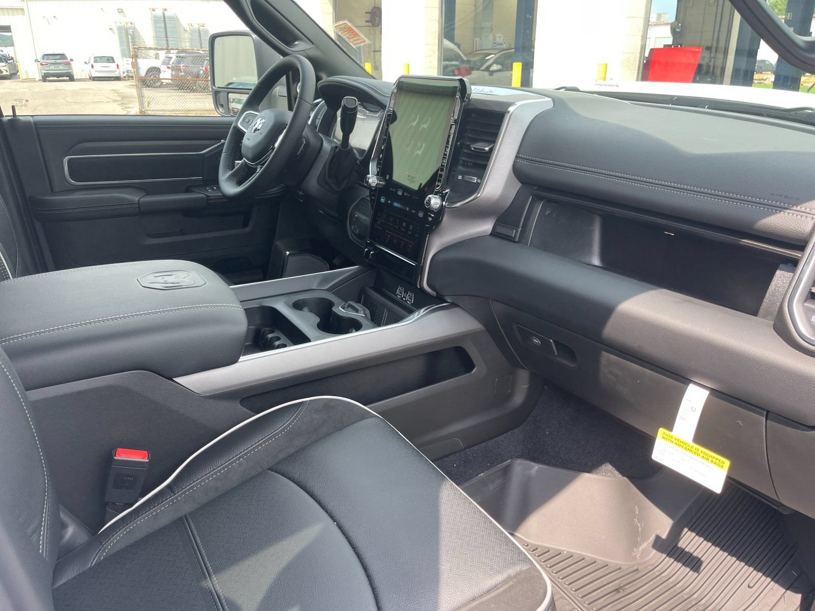 New 2027 RAM 2500 Laramie AWD/4WD image 17