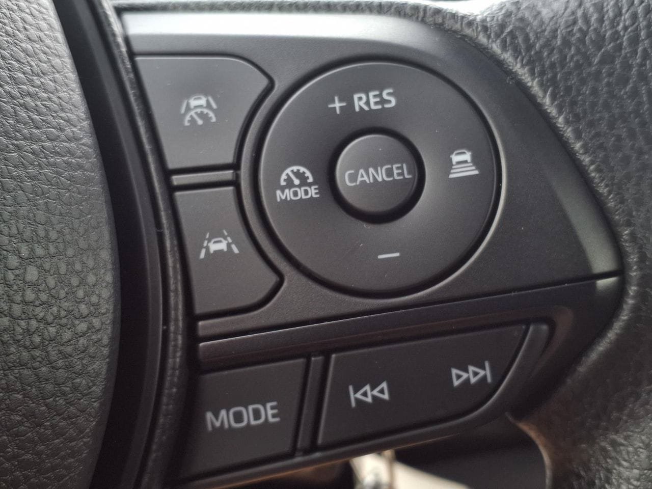 Used 2026 Toyota Corolla LE FWD image 23