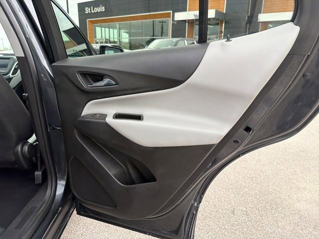 Used 2022 Chevrolet Equinox LS w/ LS Convenience Package FWD image 34