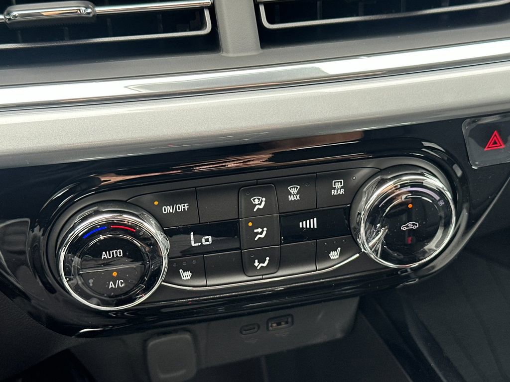 New 2026 Chevrolet Trax LT w/ LT Convenience Package image 19