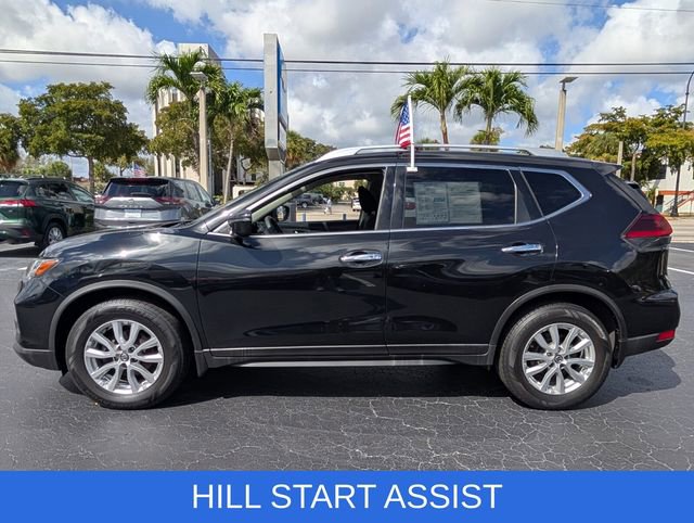Used 2019 Nissan Rogue SV image 4