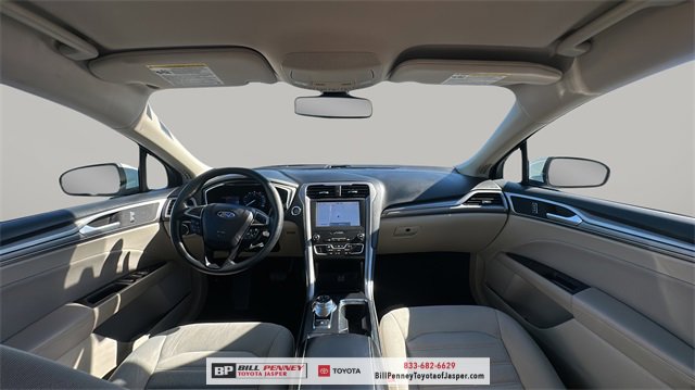 Used 2020 Ford Fusion SE image 10