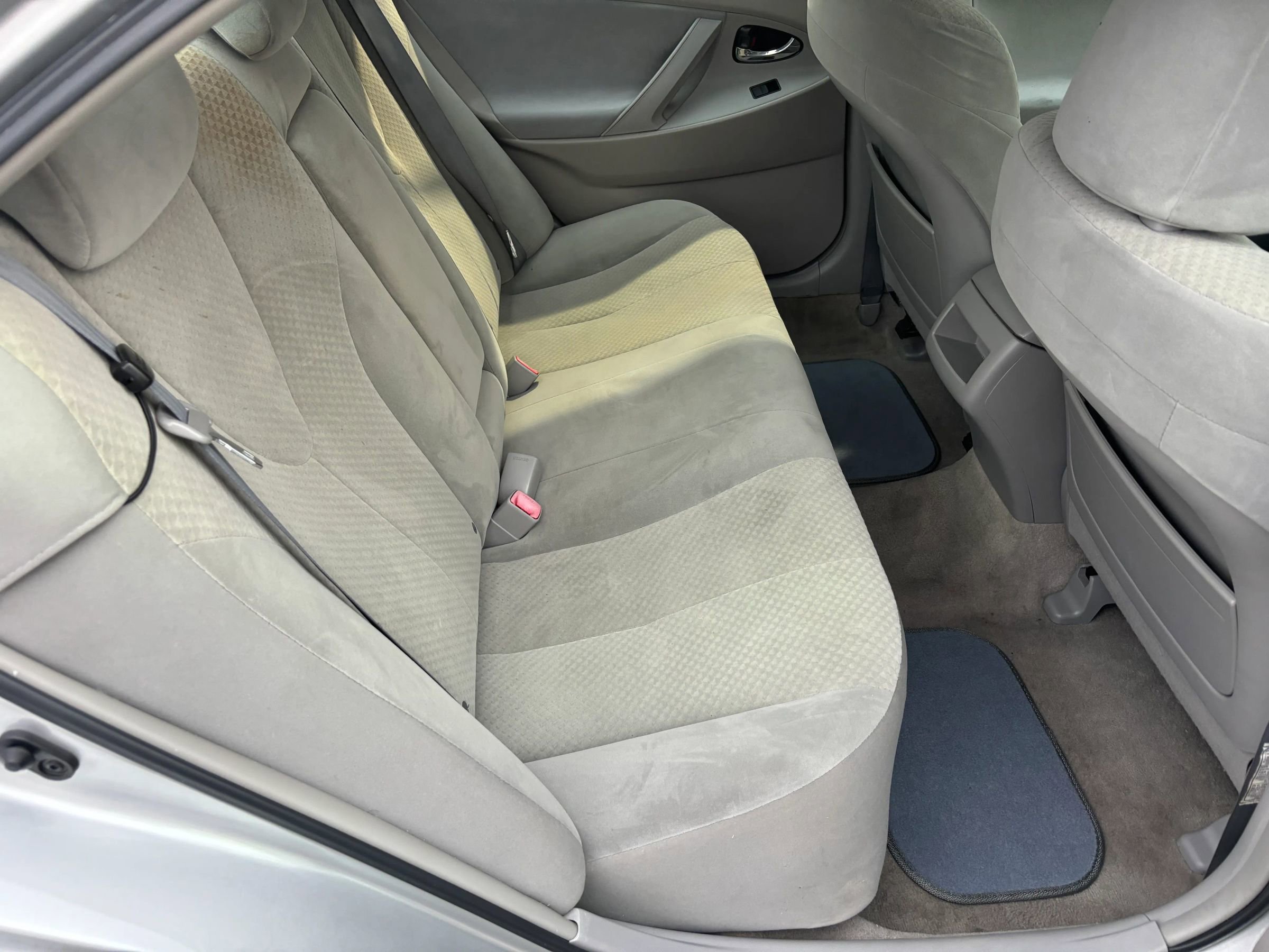 Used 2009 Toyota Camry LE image 12