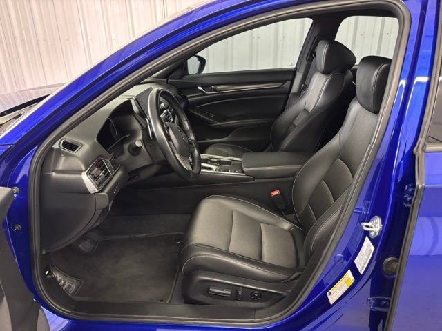 Used 2022 Honda Accord Sport image 2